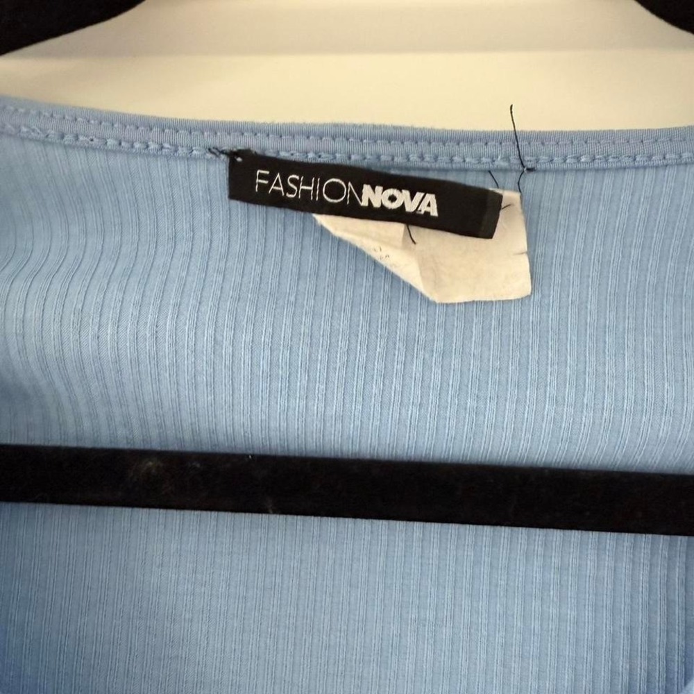 Fashion Nova Women's Fitted Ribbed Knit Crop Blue Top Long‎ Sleeve Size Small - Picture 3 of 4